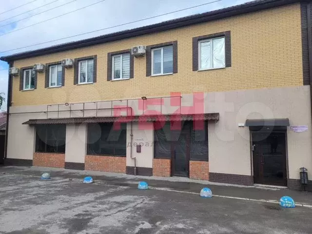 Угловое торговое с парковкой 185 кв.м - Фото 0