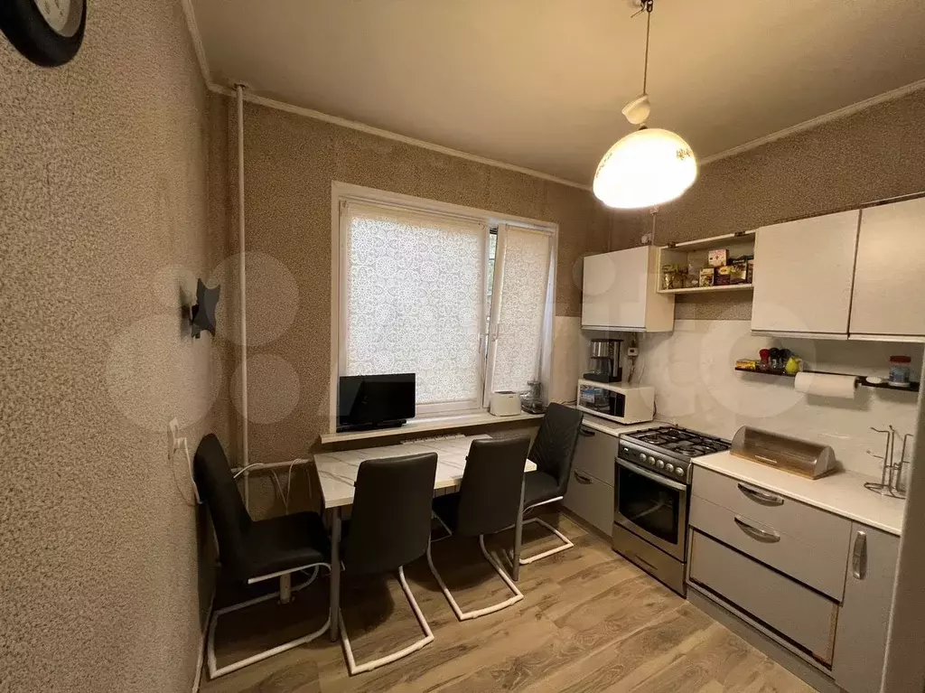 2-к. квартира, 54 м, 5/5 эт. - Фото 1