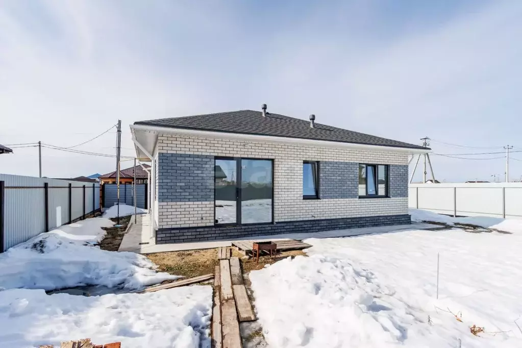 Дом в Тюменская область, Тюменский муниципальный округ, д. Падерина ... - Фото 1