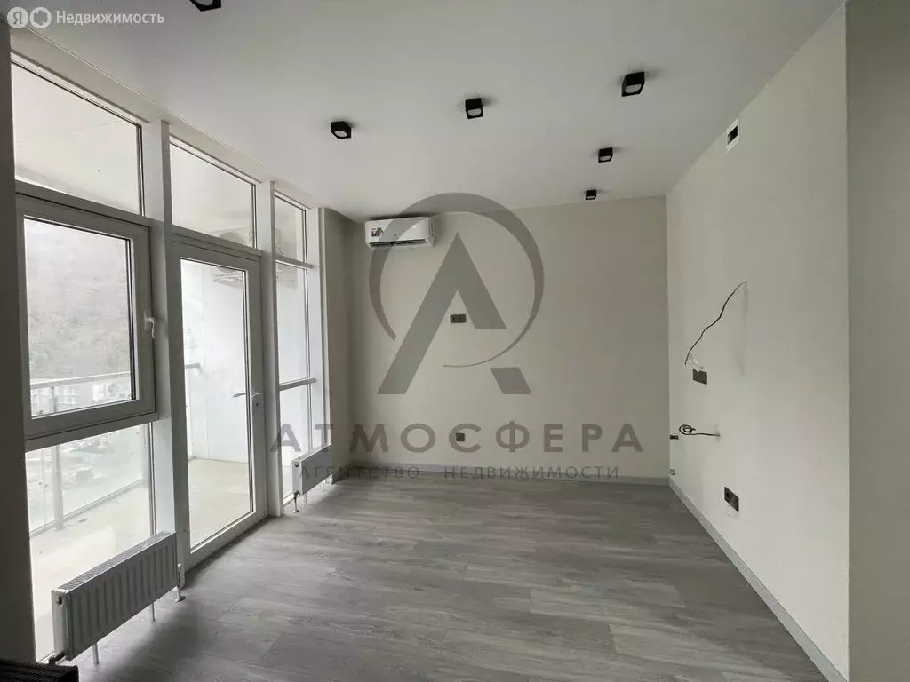 Квартира-студия: село Ольгинка, 3-й микрорайон, 22 (26 м) - Фото 1