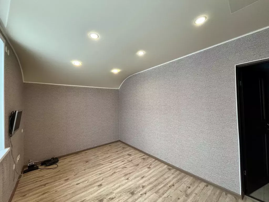Продаётся 4-к квартира, 65.9 м - Фото 0