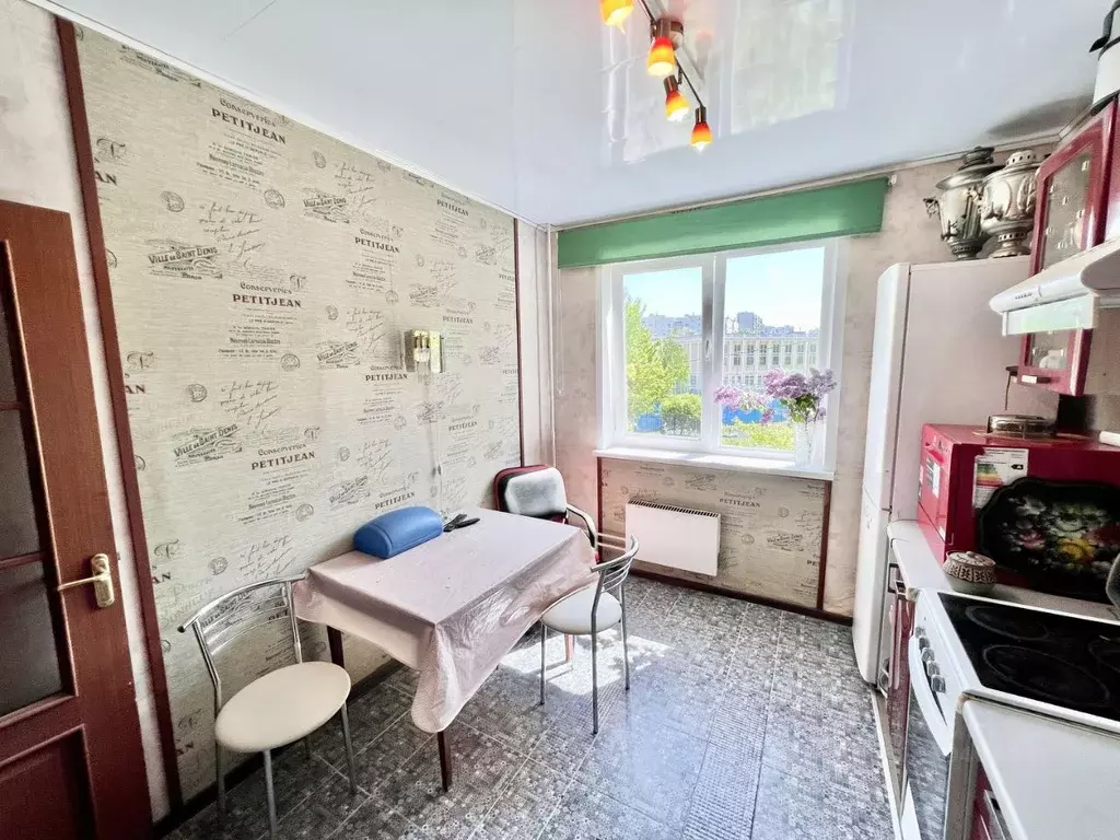 2-к кв. Москва ул. Барышиха, 50 (54.0 м) - Фото 0