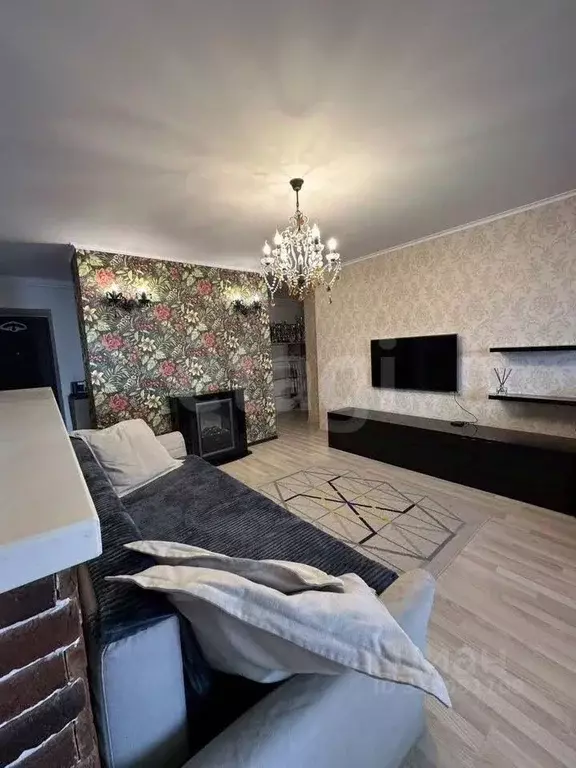 3-к кв. Ростовская область, Батайск ул. Северный Массив, 1 (85.4 м) - Фото 0