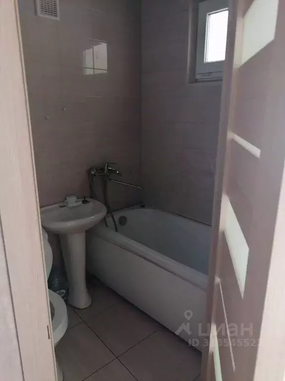 1-к кв. Крым, Симферополь ул. Гагарина, 26 (30.0 м) - Фото 1