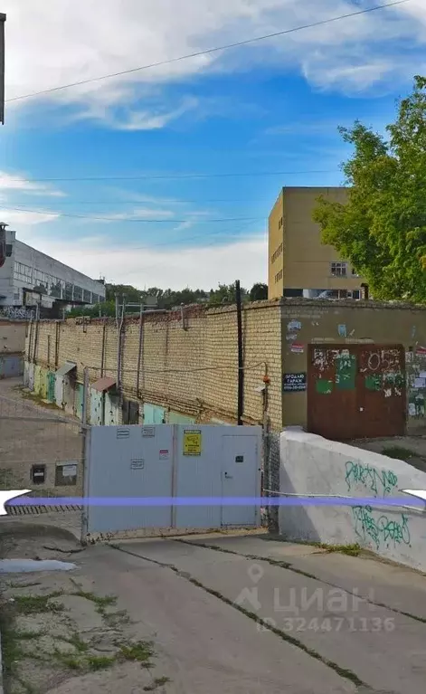 Гараж в Саратовская область, Саратов ул. Имени А.И. Хользунова (18 м) - Фото 1