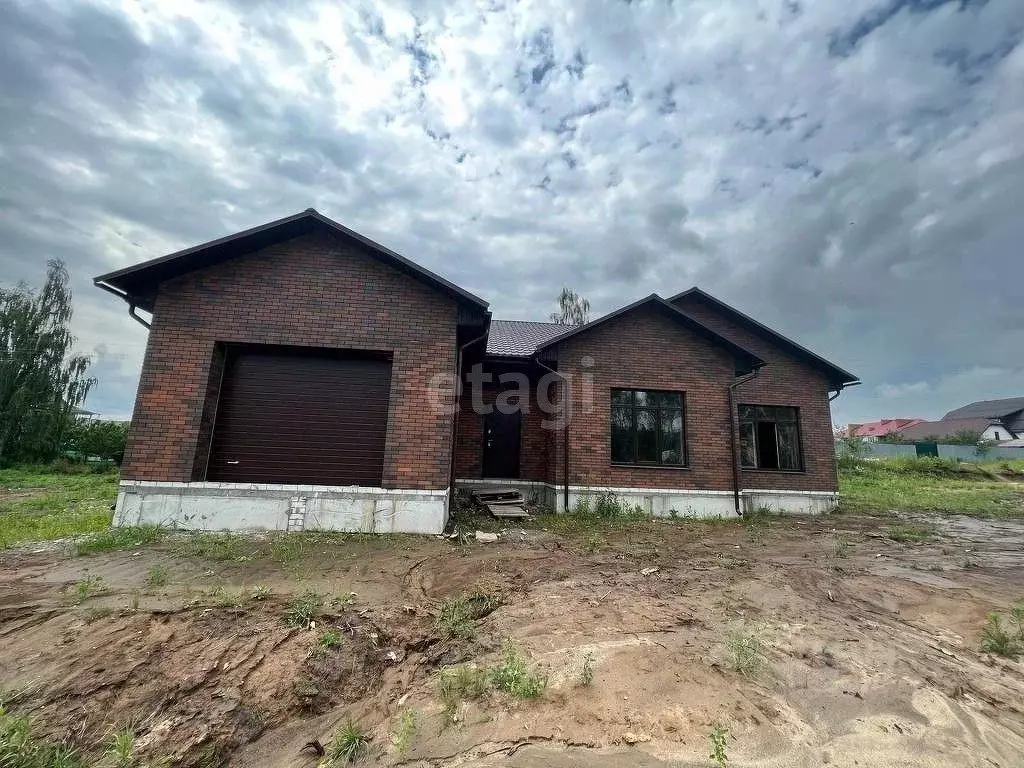 Дом в Брянская область, Брянский район, пос. Мичуринский  (188 м) - Фото 1