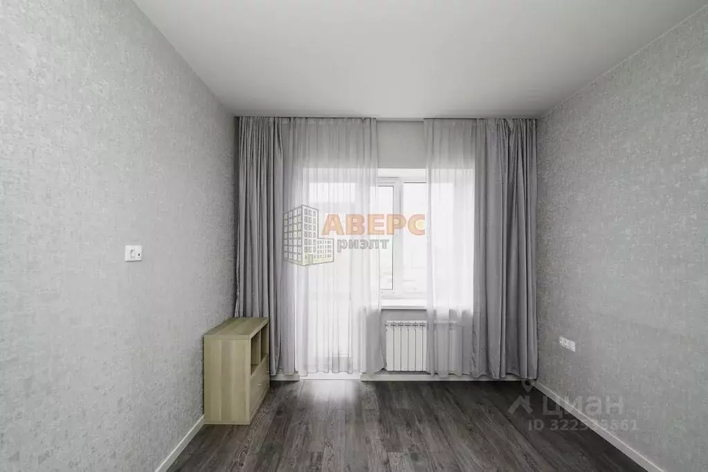 3-к кв. Омская область, Омск ул. Красный Путь, 143к3 (92.0 м) - Фото 1