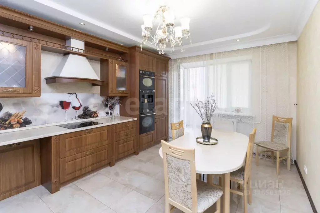 3-к кв. Тюменская область, Тюмень 6-й мкр, ул. Валерии Гнаровской, ... - Фото 1