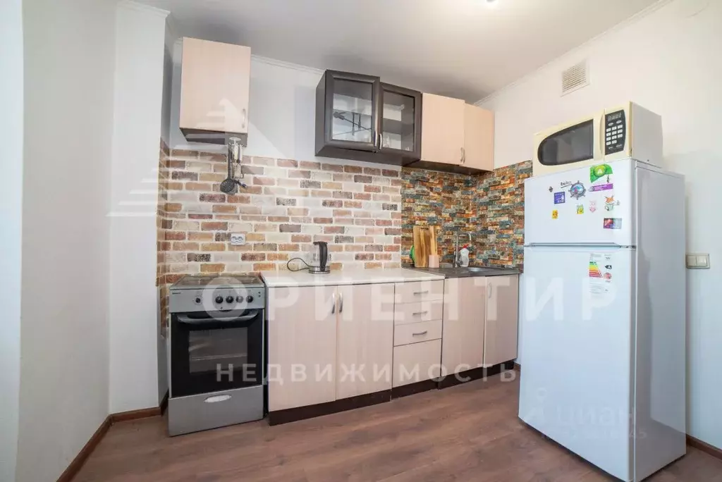 1-к кв. Свердловская область, Екатеринбург ул. Круговая, 18 (41.3 м) - Фото 2