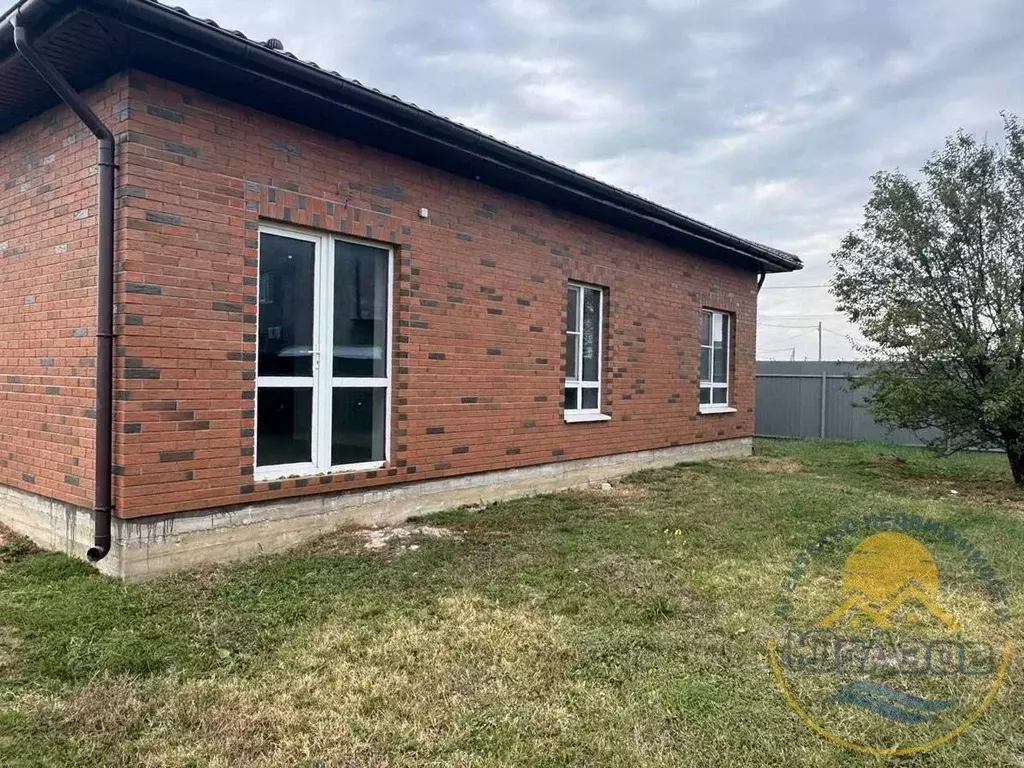 Дом в Краснодарский край, Темрюкский район, пос. Сенной ул. Ленина, 52 ... - Фото 2