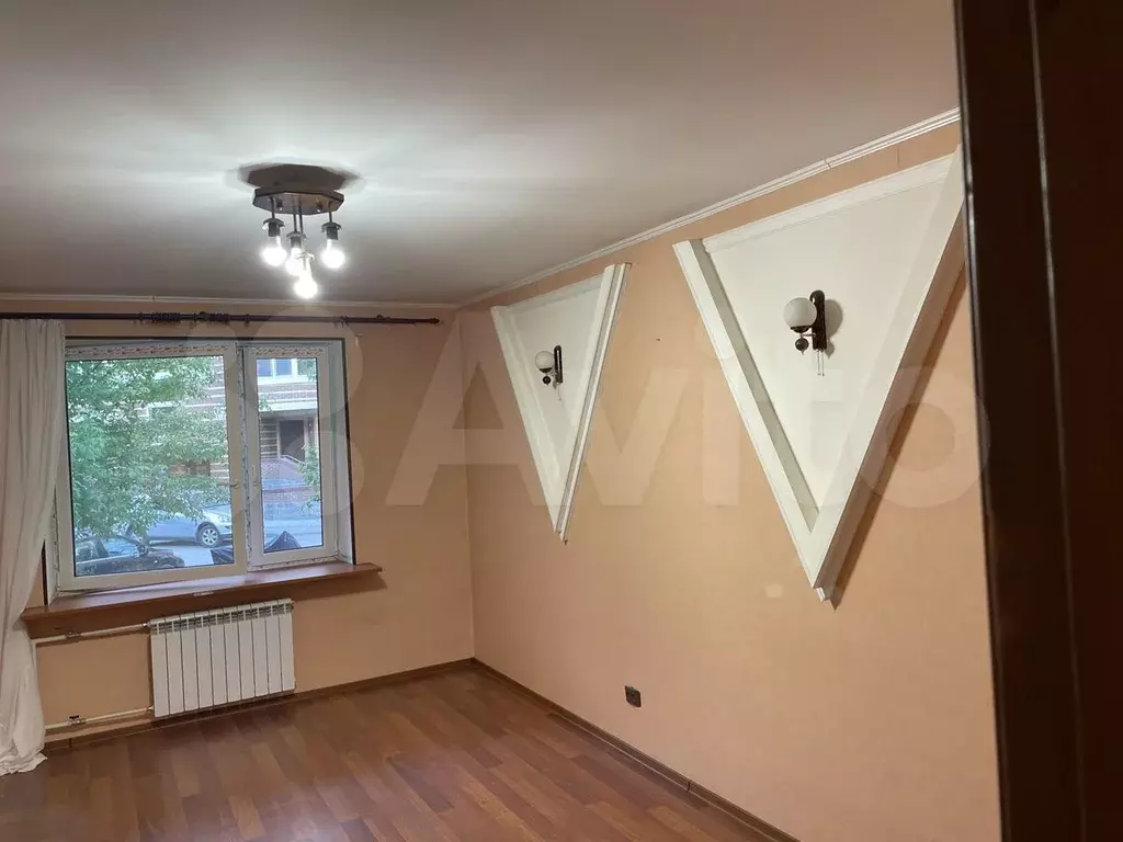 2-к. квартира, 70 м, 2/6 эт. - Фото 1