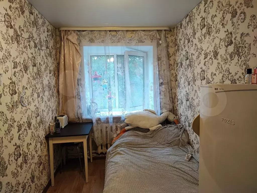 Комната 9 м в 6-к., 1/3 эт. - Фото 0