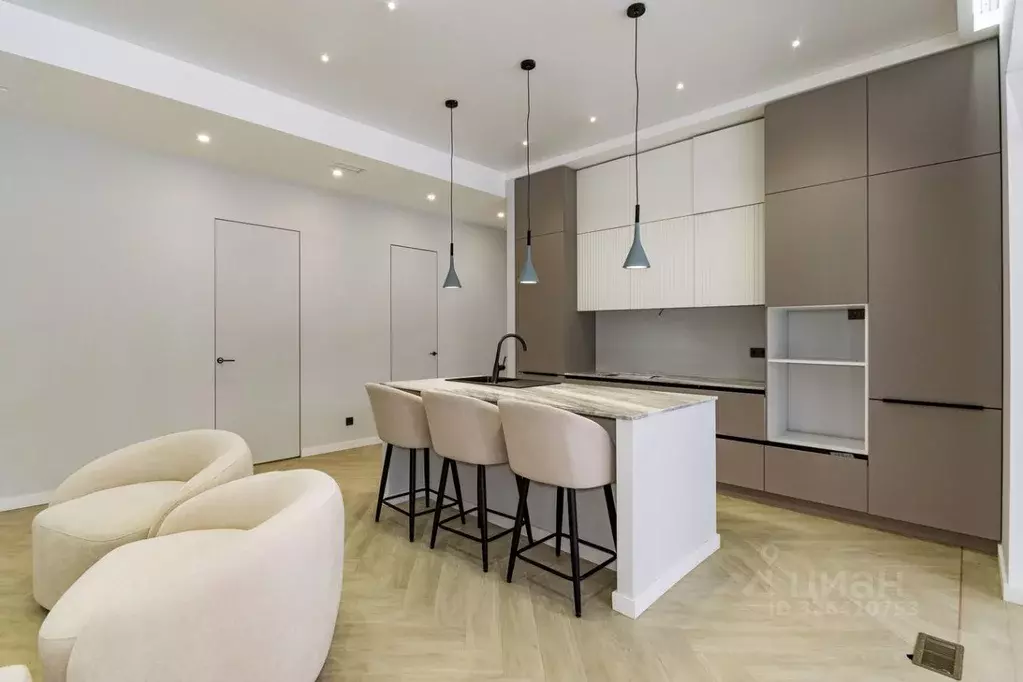 Коттедж в Свердловская область, Сысертский муниципальный округ, пос. ... - Фото 1