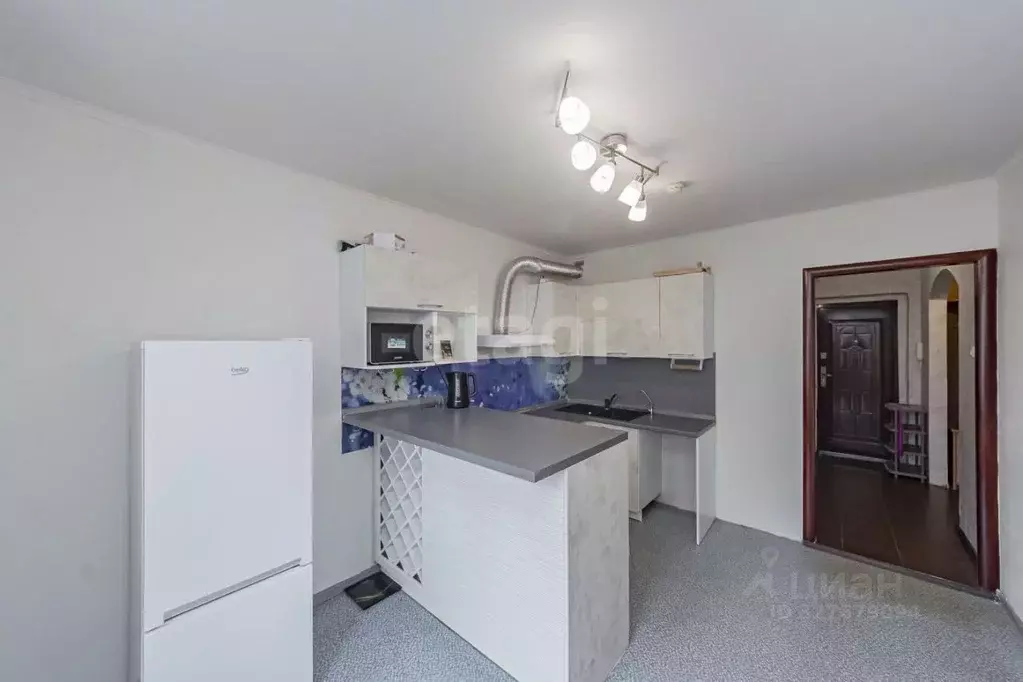 2-к кв. Тюменская область, Тюмень ул. Пермякова, 84к3 (64.4 м) - Фото 2