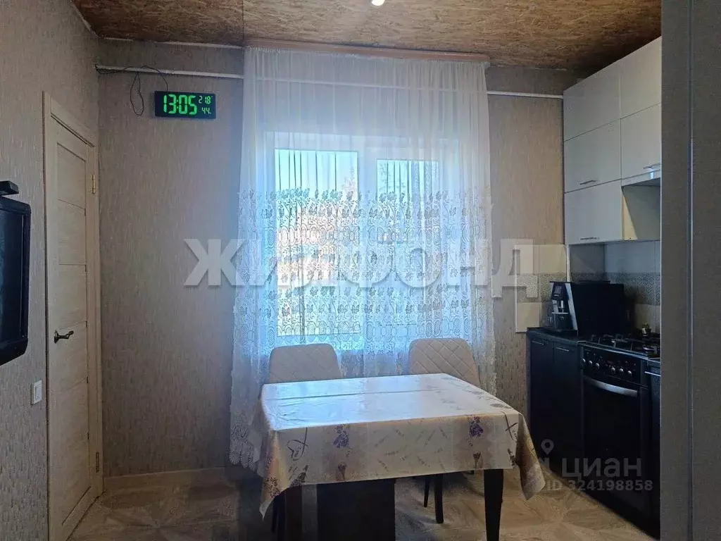 Дом в Новосибирская область, Новосибирский район, с. Толмачево ... - Фото 1