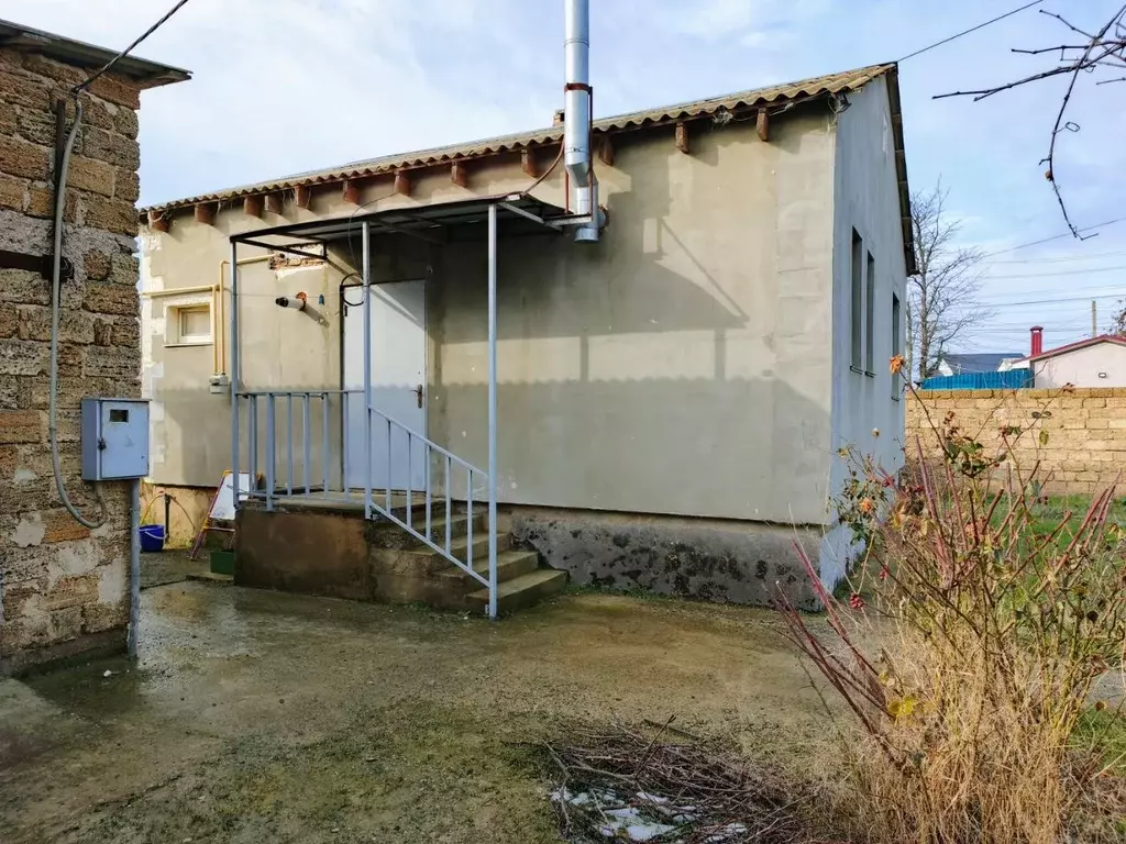 Дом в Крым, Сакский район, с. Орехово ул. 50 лет Победы (54 м) - Фото 1