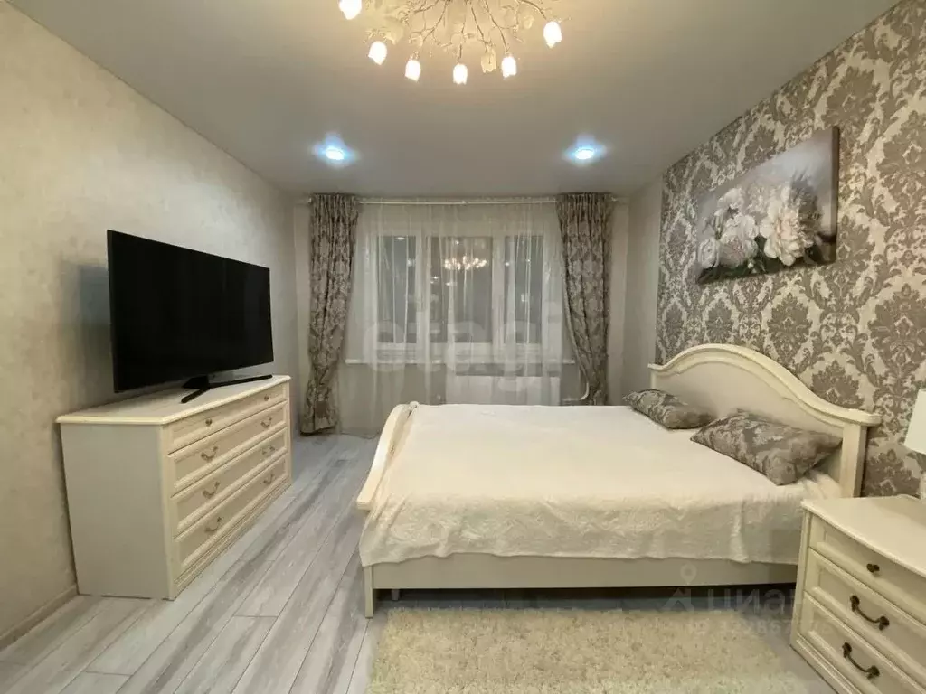 2-к кв. Тюменская область, Тюмень ул. Федюнинского, 60к2 (58.9 м) - Фото 1