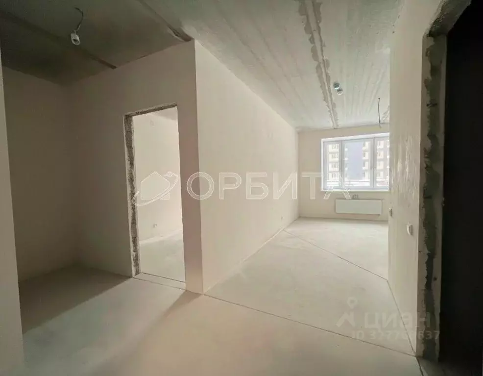 1-к кв. Тюменская область, Тюмень ул. Республики, 204к12 (37.8 м) - Фото 2