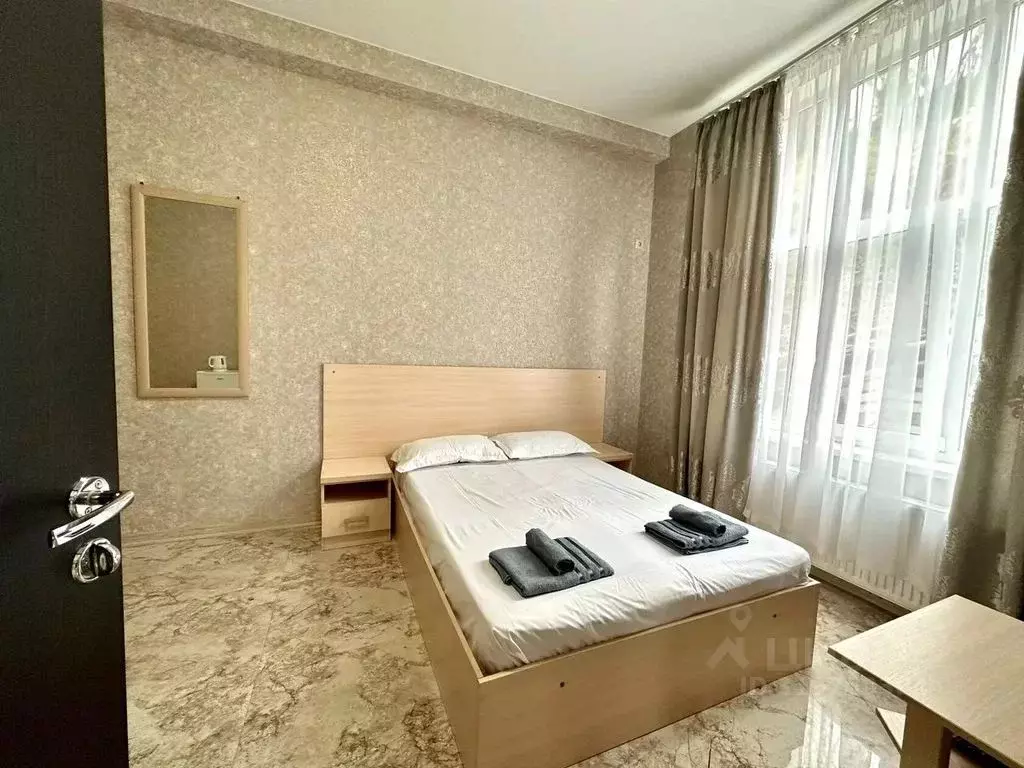 Комната Краснодарский край, Сочи ул. Мартовская, 4Е - Фото 1