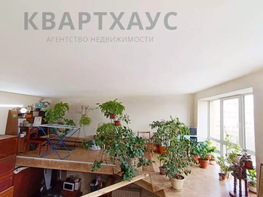 3-к кв. Волгоградская область, Волгоград ул. В.И. Ленина, 6 (83.8 м) - Фото 1