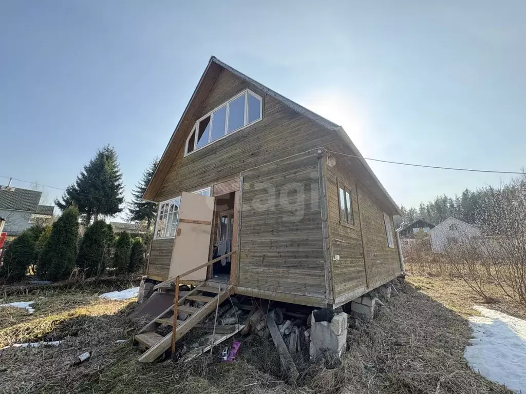 Дом в Ленинградская область, Выборгский район, Рощинское городское ... - Фото 0