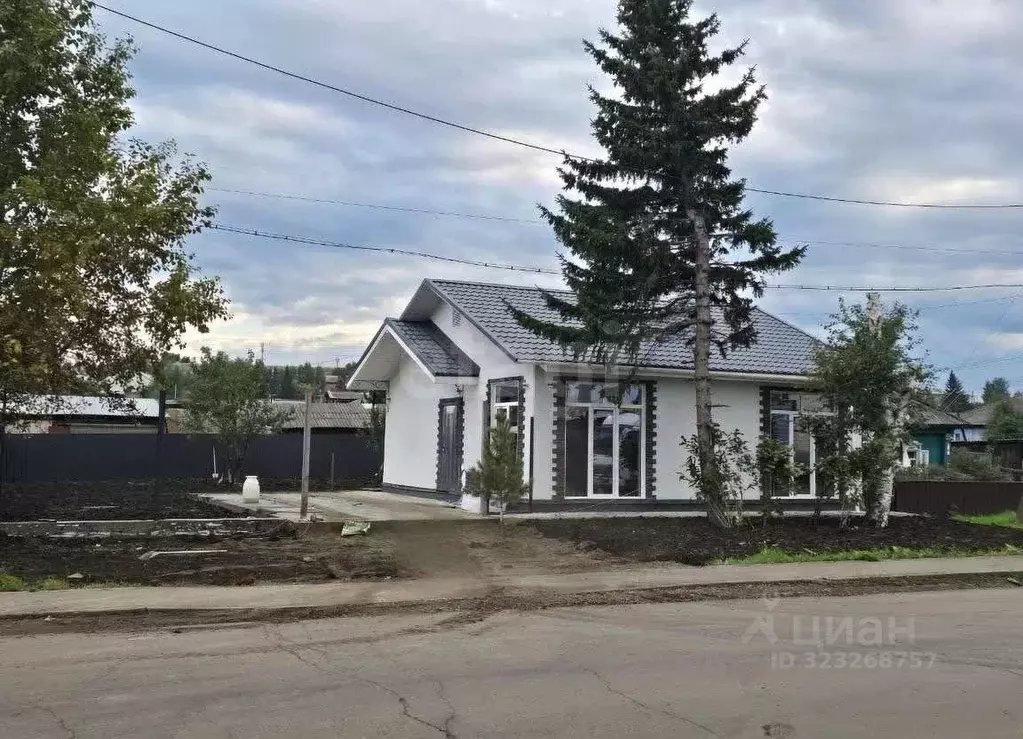 Дом в Красноярский край, Емельяново пгт ул. Декабристов, 37 (80 м) - Фото 1