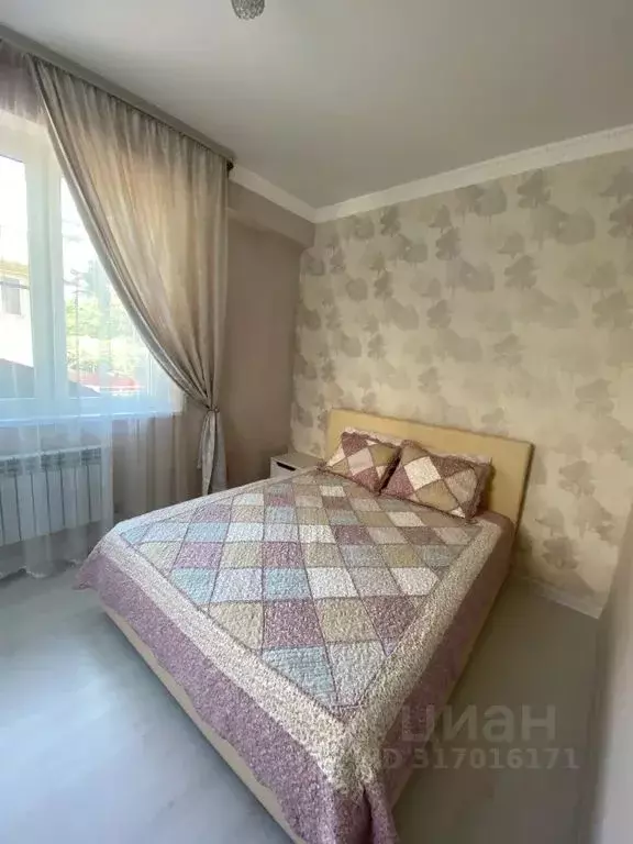 1-к кв. Краснодарский край, Сочи пер. Революции, 4А (42.0 м) - Фото 1