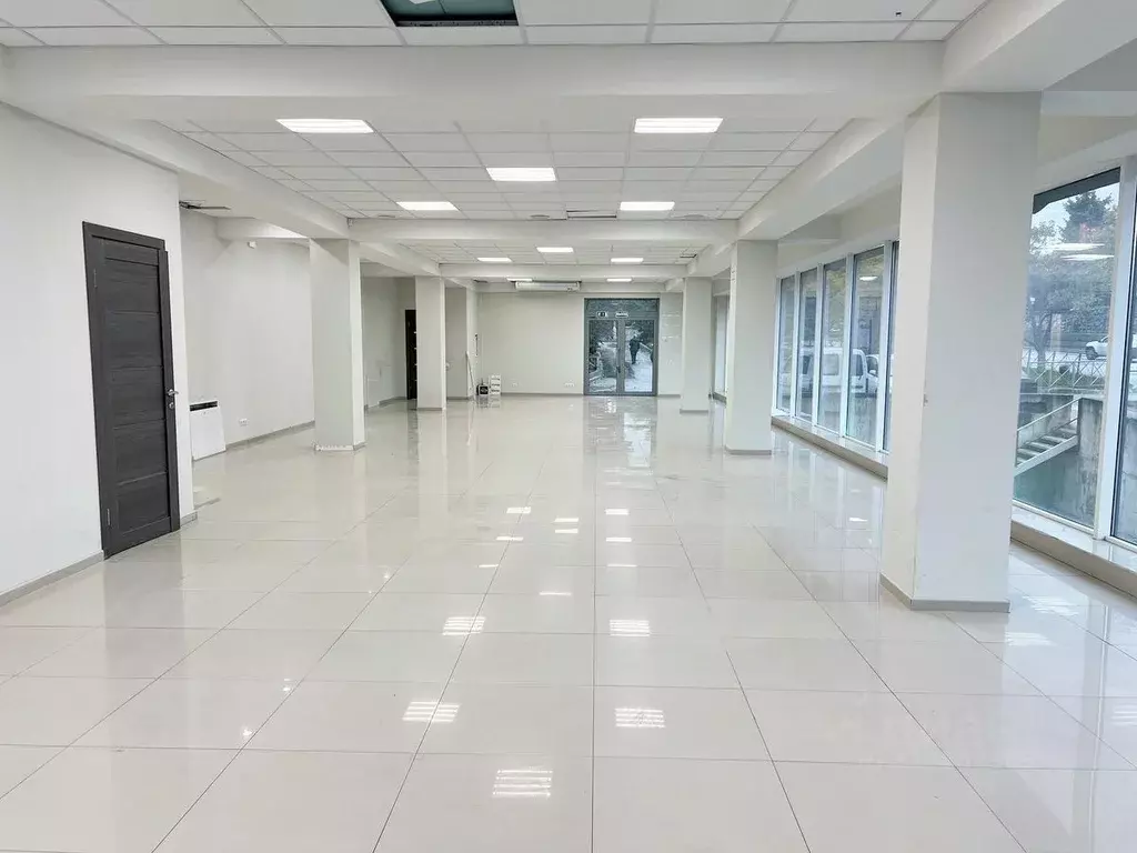 Помещение свободного назначения в Крым, Симферополь ул. Кечкеметская, ... - Фото 2