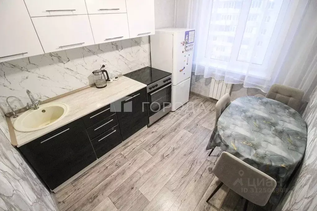 2-к кв. Алтайский край, Барнаул ул. Гущина, 169 (52.9 м) - Фото 0