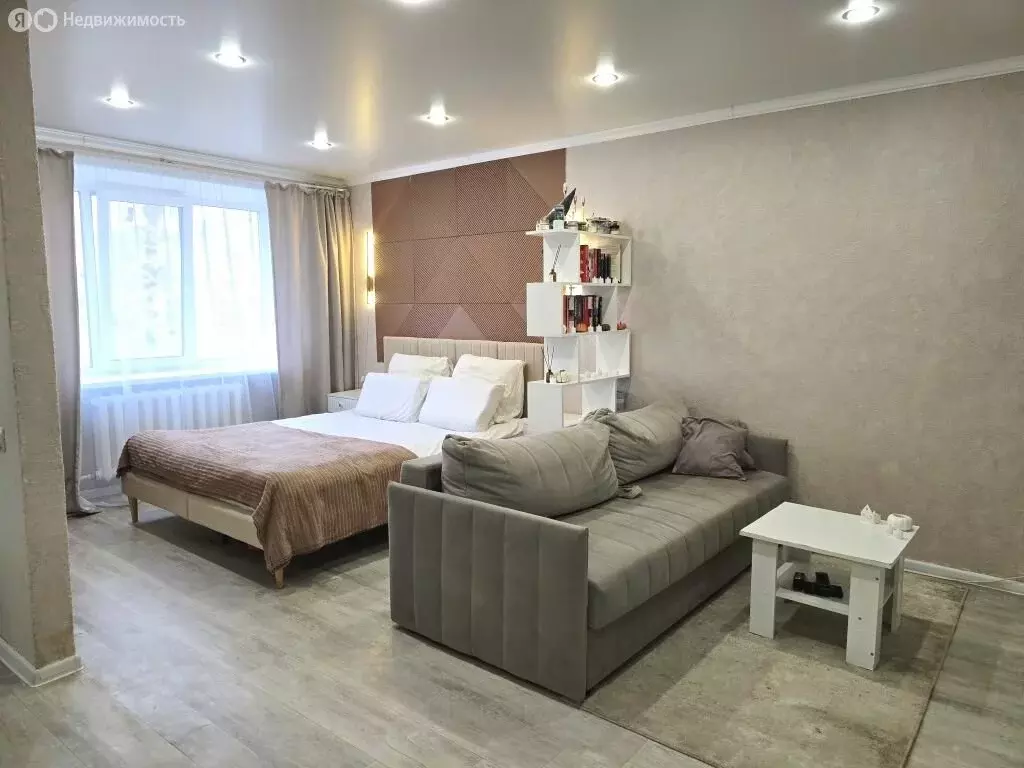 2-комнатная квартира: Казань, улица Воровского, 13 (42.6 м) - Фото 1