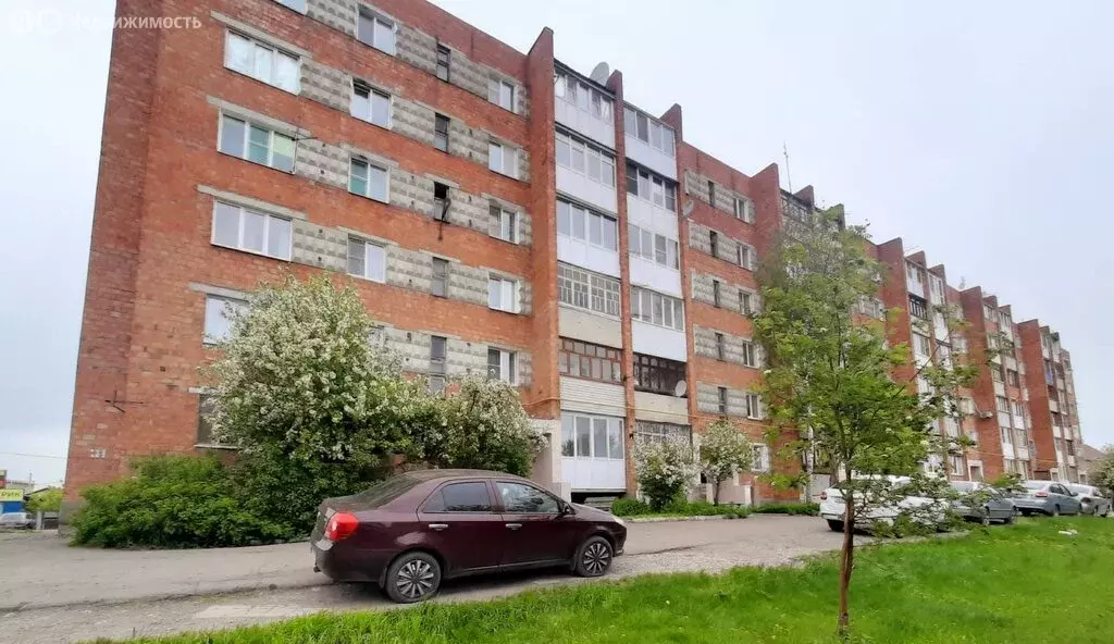 2-комнатная квартира: Калачинск, Пролетарская улица, 4 (52.8 м) - Фото 0