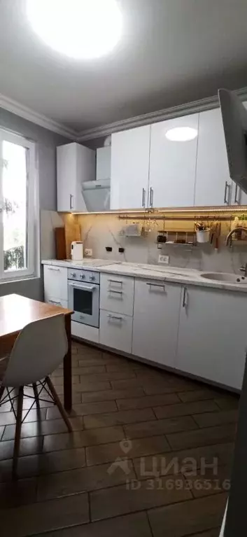 3-к кв. Москва Литовский бул., 15К5 (55.0 м) - Фото 0