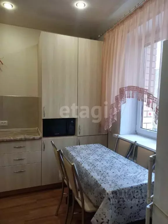 2-к кв. Калужская область, Калуга Тепличная ул., 9 (58.0 м) - Фото 1