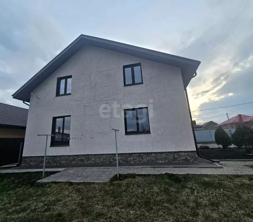 Дом в Белгородская область, Губкин ул. Вольная, 28 (190 м) - Фото 2
