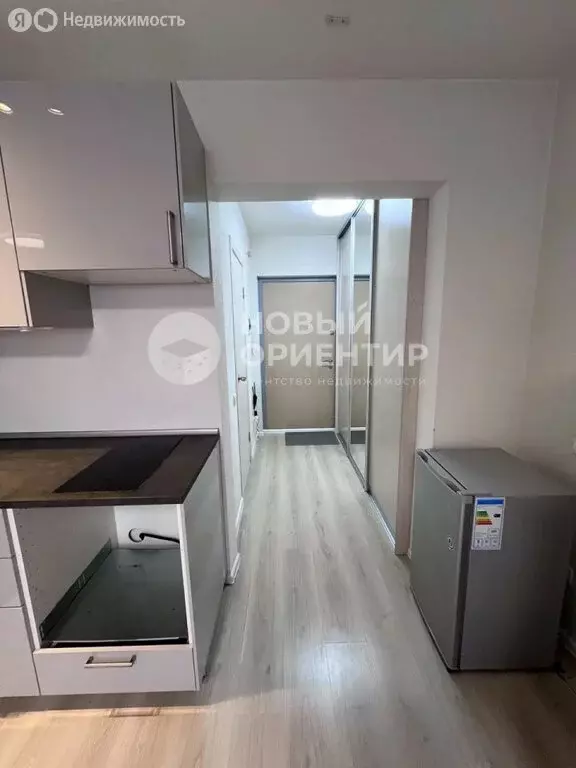 Квартира-студия: Свердловская область, муниципальное образование ... - Фото 1