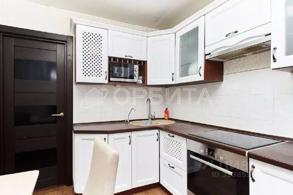 2-к кв. Тюменская область, Тюмень ул. Пархоменко, 52 (51.7 м) - Фото 1