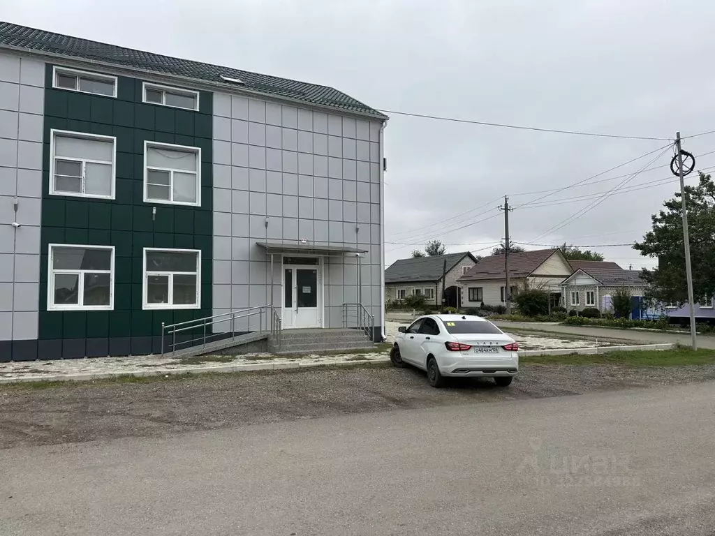 Помещение свободного назначения в Ставропольский край, Благодарный ул. ... - Фото 0