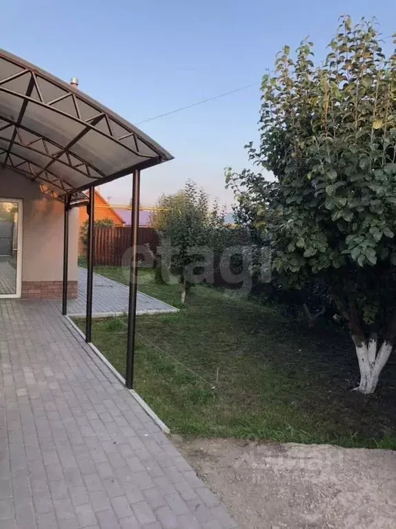 Дом в Самарская область, Красный Яр с/пос, с. Красный Яр ул. ... - Фото 1