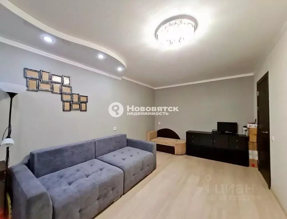 2-к кв. Кировская область, Киров ул. Ленина, 188 (50.0 м) - Фото 1