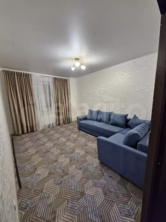 1-к. квартира, 50 м, 1/4 эт. - Фото 0