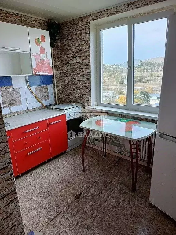 2-к кв. Крым, Керчь ул. Дмитрия Донского, 1 (43.7 м) - Фото 2