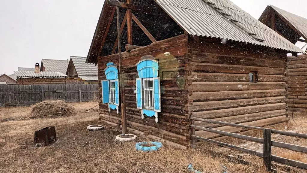 Дом в Иркутская область, Эхирит-Булагатский район, пос. Усть-Ордынский ... - Фото 0