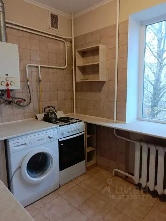 2-к кв. Крым, Симферополь ул. Кечкеметская, 97 (45.0 м) - Фото 1