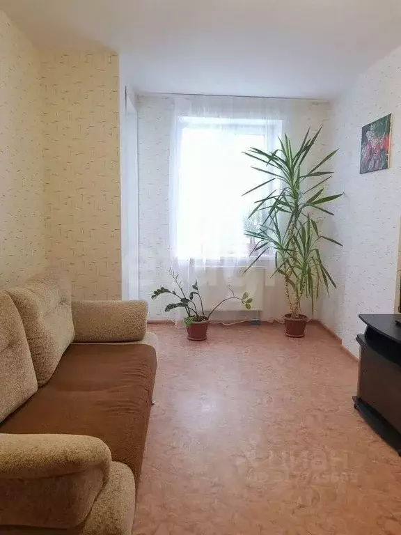 3-к кв. Пермский край, Пермь ул. Крылова, 15А (64.0 м) - Фото 0