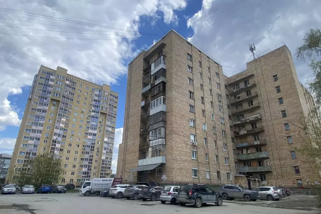 Комната Свердловская область, Екатеринбург ул. Репина, 21 (16.0 м) - Фото 1