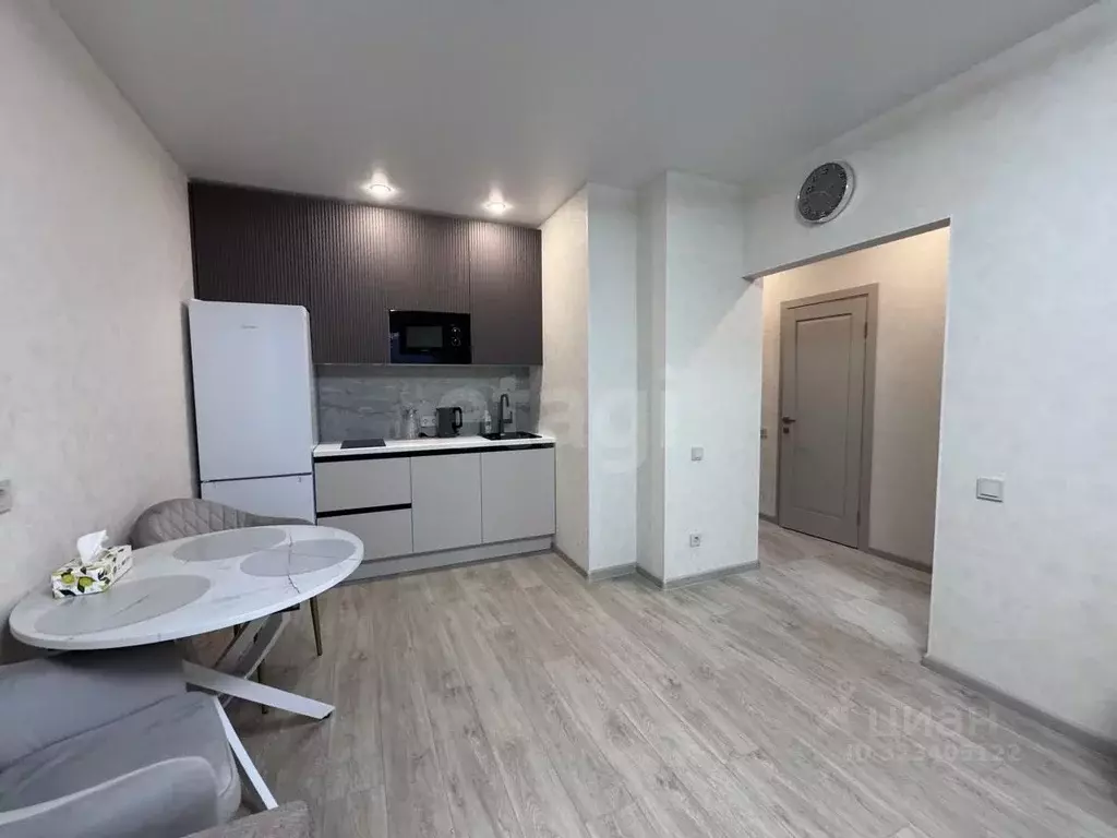 1-к кв. Тюменская область, Тюмень ул. Газовиков, 38к2 (42.0 м) - Фото 2