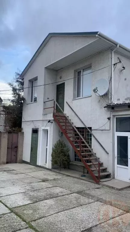 Дом в Крым, Симферополь ул. Братьев Айвазовских, 17 (98 м) - Фото 1