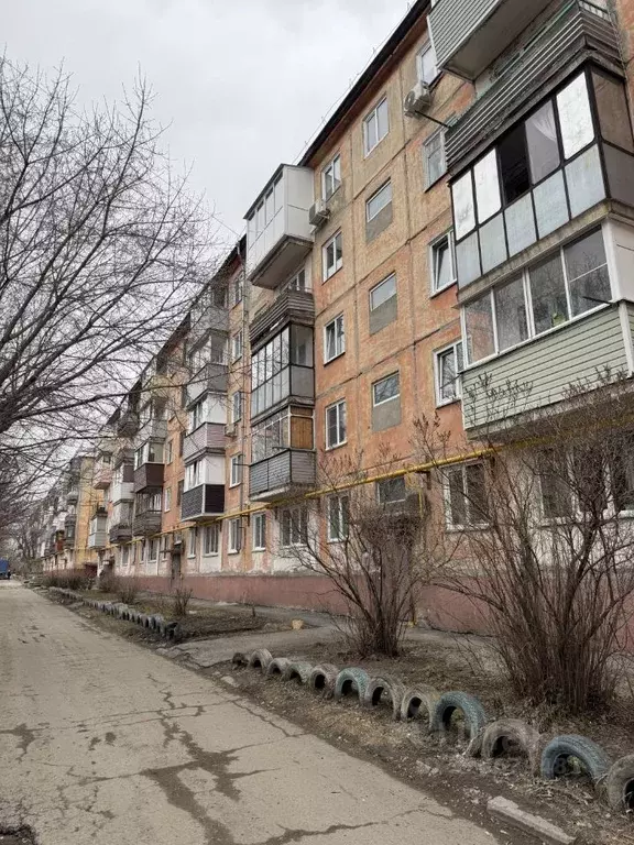 2-к кв. Алтайский край, Барнаул ул. Эмилии Алексеевой, 44 (43.4 м) - Фото 1