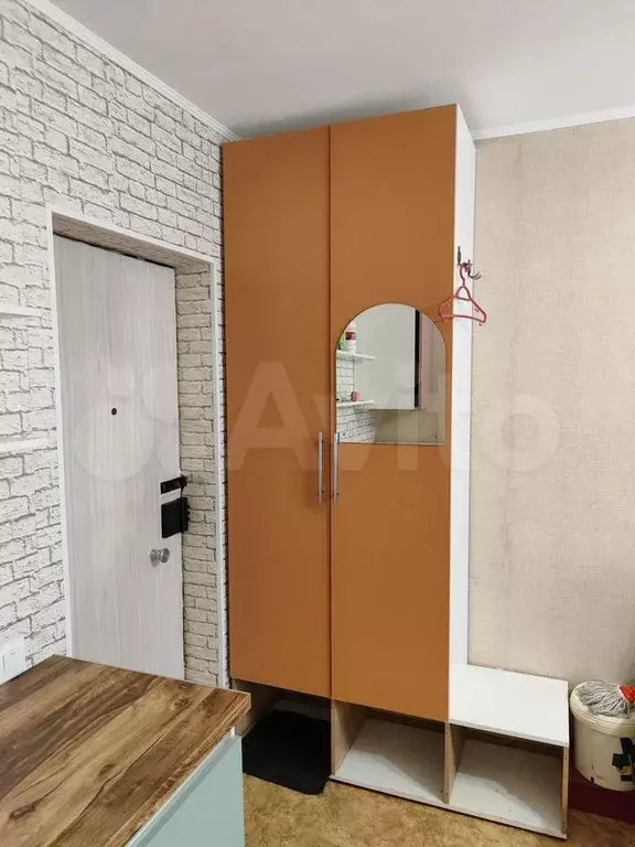 Комната 17,1 м в 4-к., 1/9 эт. - Фото 1