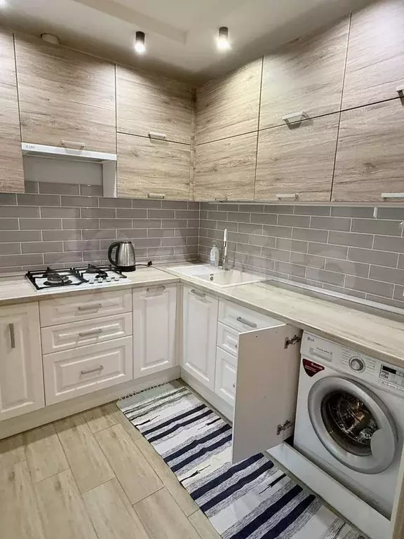 1-к. квартира, 48 м, 6/9 эт. - Фото 1